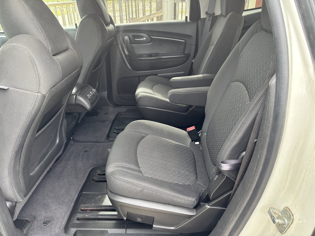 2012 Chevrolet Traverse 1LT - Photo 7