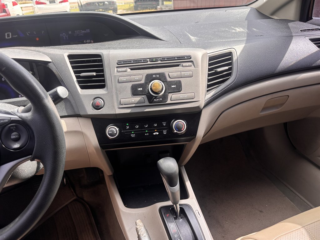 2012 Honda Civic LX - Photo 9
