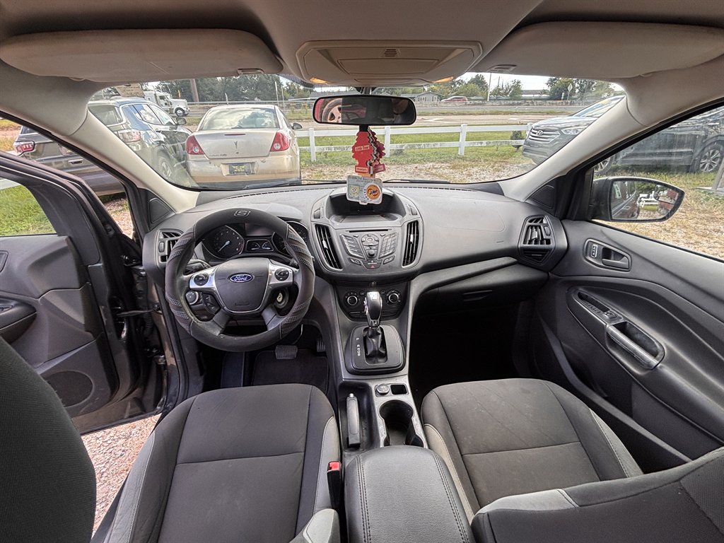 2015 Ford Escape S - Photo 8
